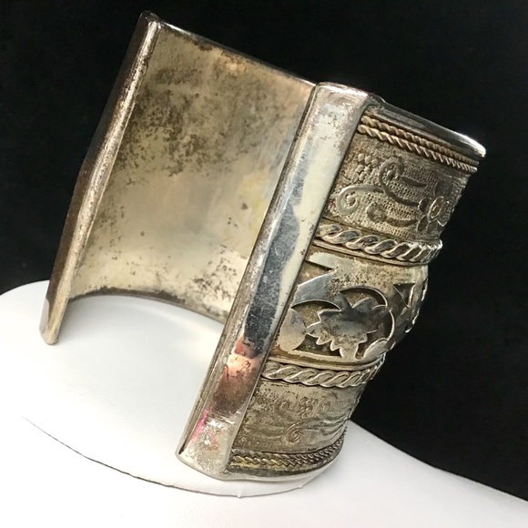 ❇️VINTAGE Silver Cuff Bracelet - Picture 5 of 8